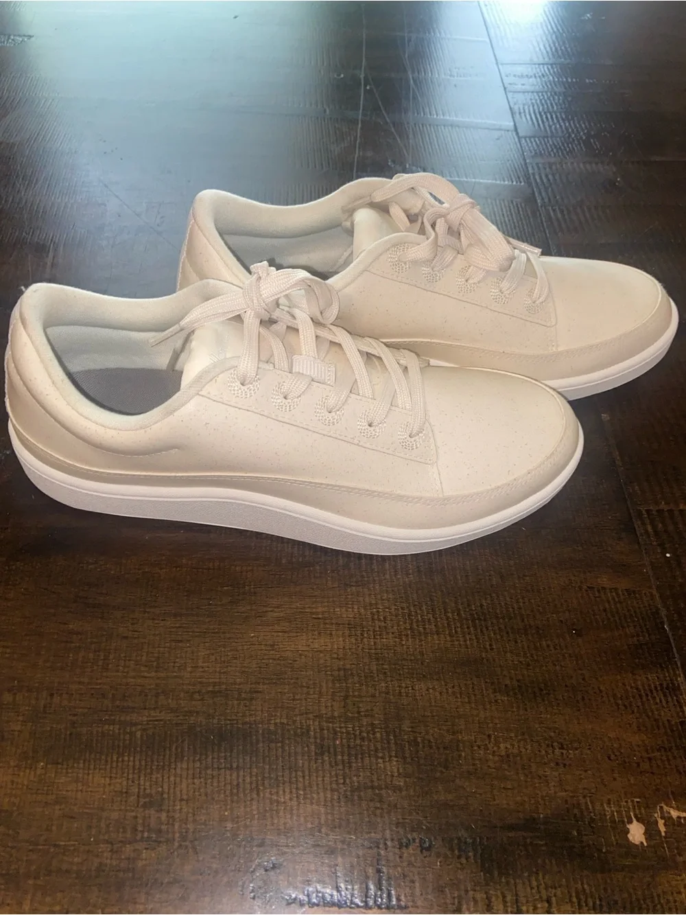 Ladies All Birds pacer Sneaker in Off-White size 9